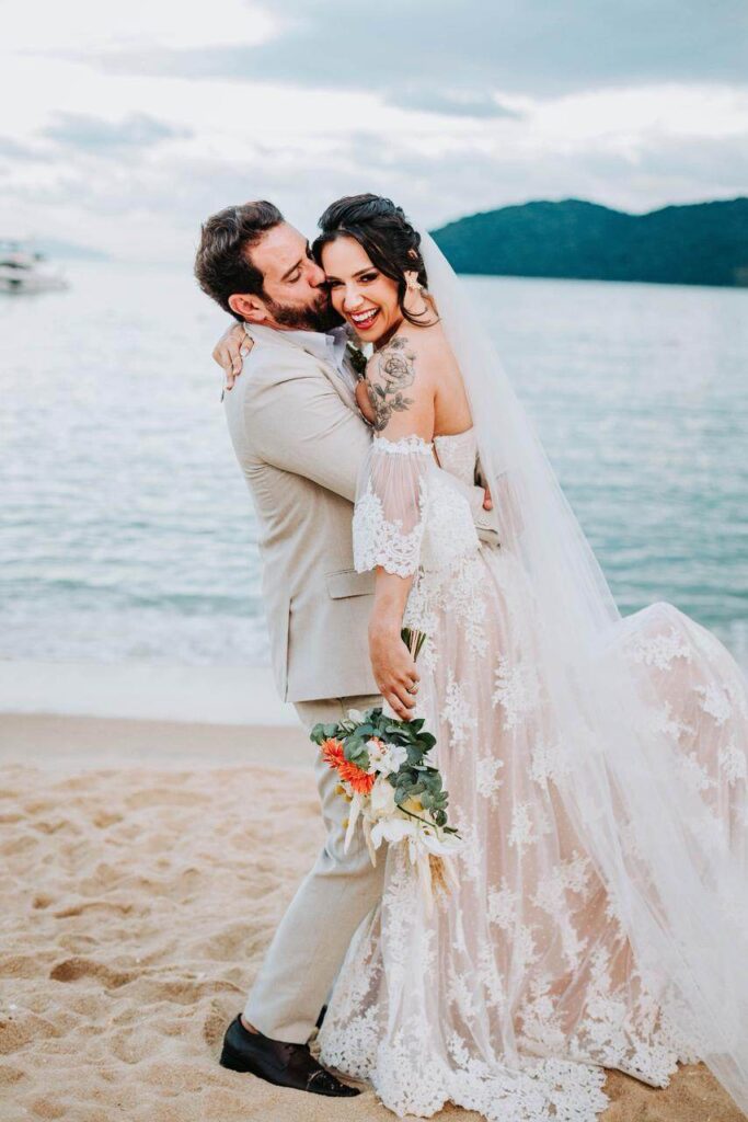 WhatsApp-Image-2026-02-26-at-21.13.34_Easy-Resize.com_-683x1024 Casamento em alta - 4 dicas para escolher o vestido de noiva ideal para cada tipo de cerimônia