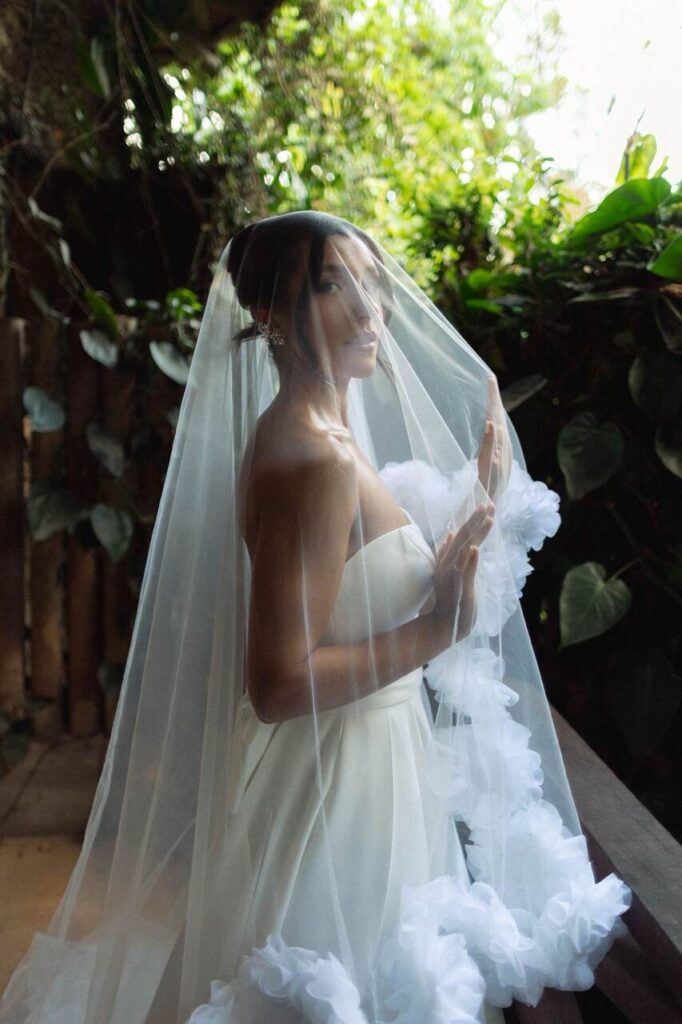 WhatsApp-Image-2026-02-26-at-21.19.12_Easy-Resize.com_-682x1024 Casamento em alta - 4 dicas para escolher o vestido de noiva ideal para cada tipo de cerimônia