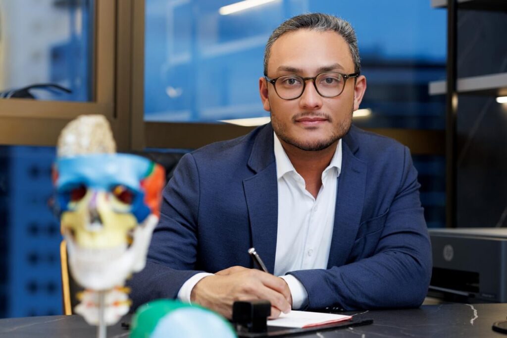 Dr.-Luiz-Severo-Medico-da-Dor_Easy-Resize.com_-1024x682 Médico explica o que Jesus sentiu na crucificação