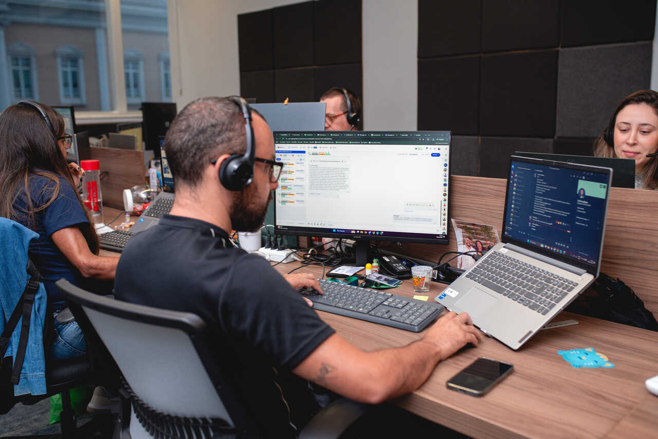 Escritorio-28_Easy-Resize.com_ Notícias