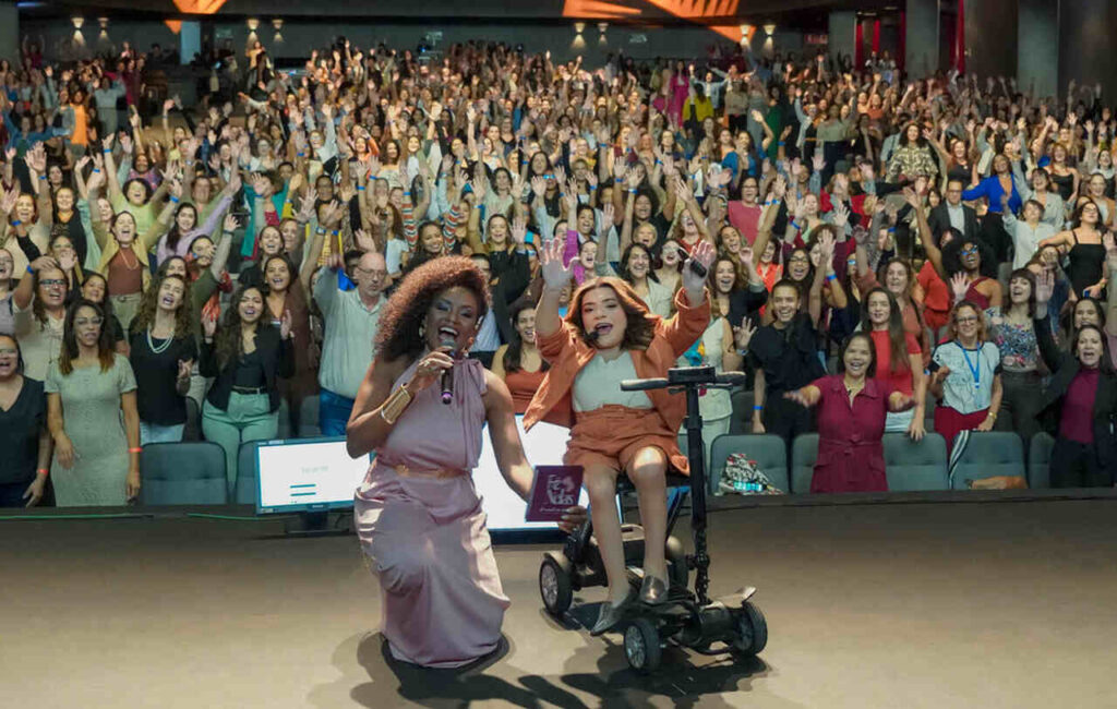 Fenelas02_Easy-Resize.com_-1024x650 Fé Nelas reforça o empreendedorismo feminino em Minas