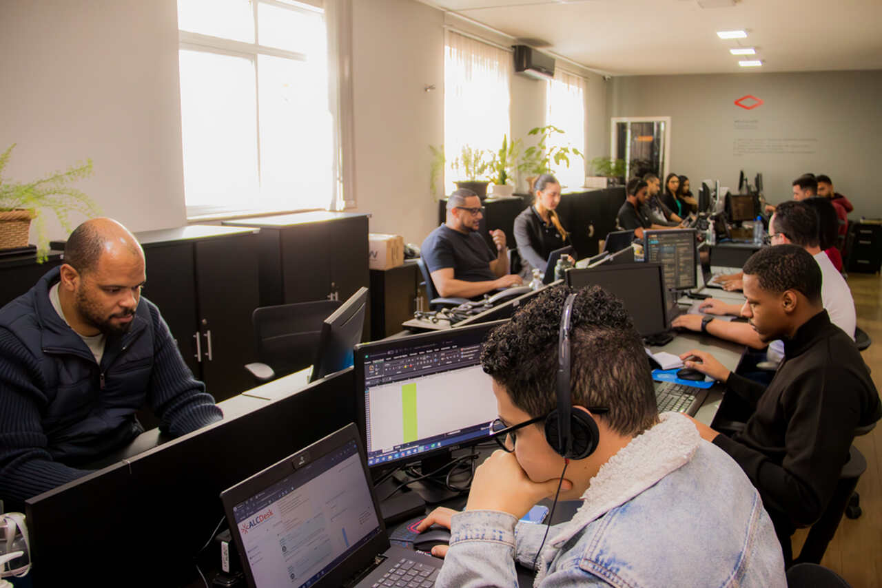 Alctel-_Easy-Resize.com_ Notícias