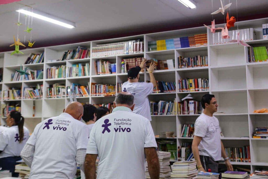Dia dos Voluntários Telefônica Vivo mobiliza mais de 11 mil colaboradores e impacta cerca de 46 mil pessoas em 37 cidades brasileiras
