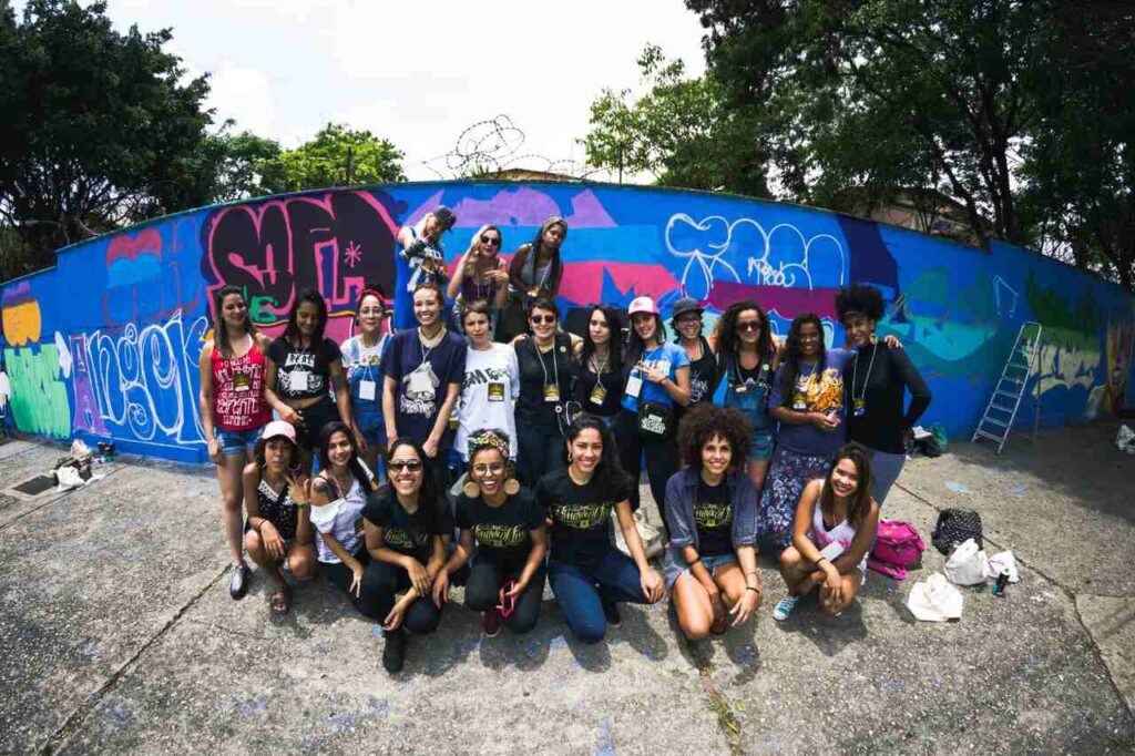 Foto-Arquivo-Minas-de-Minas-Crew_Easy-Resize.com_-1024x682 Encontro Delas reúne 40 artistas de todo Brasil para celebrar a força criativa das mulheres na arte urbana