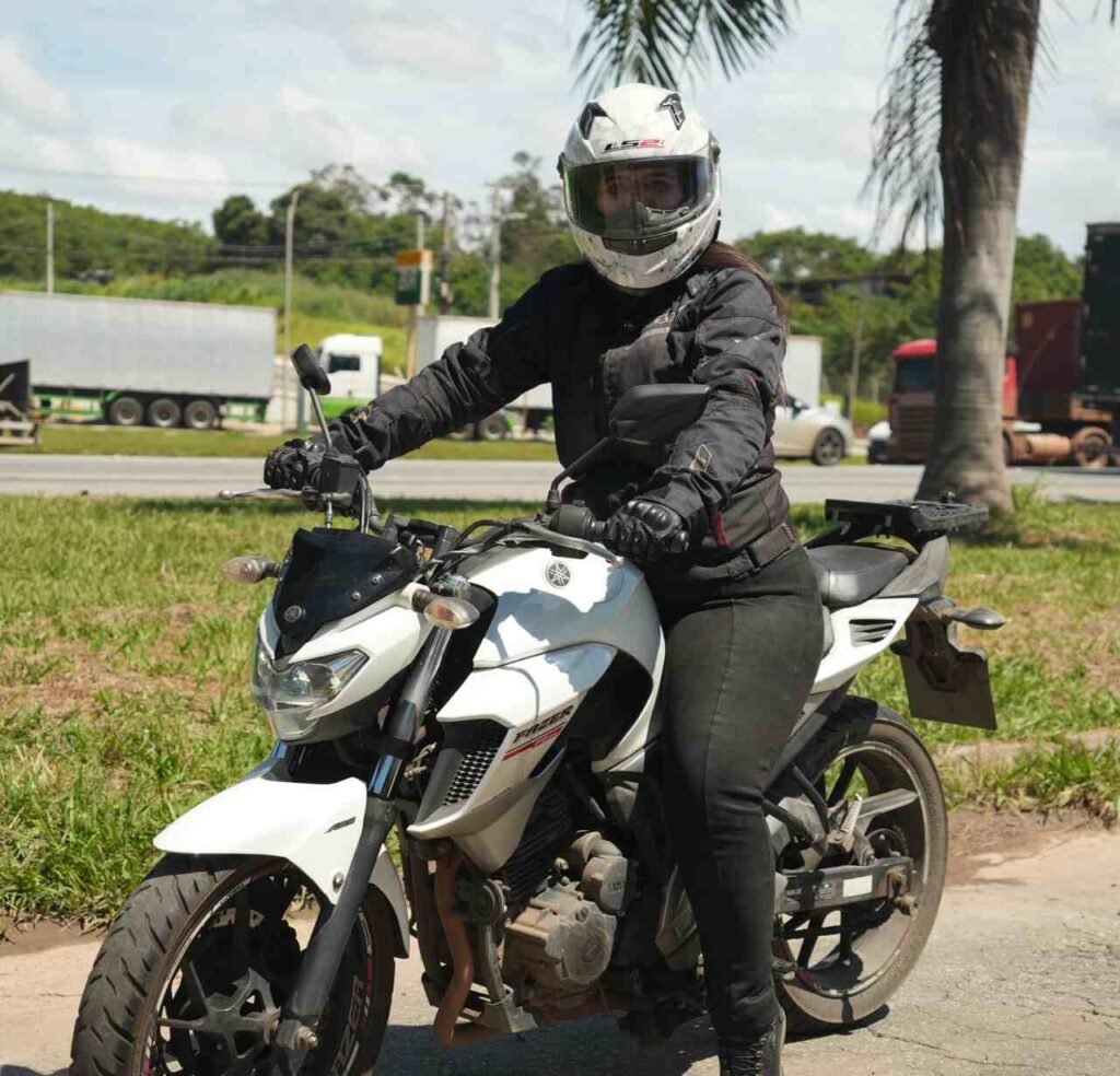 Via Cristais e o Waze lançam a primeira ação conjunta de conscientização sobre segurança viária voltada para motociclistas