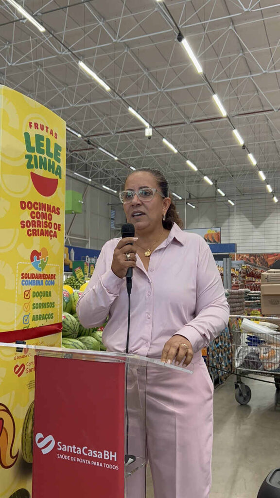 melancia_lelezinha_economart_alexandra_ferreira_CEO_frutas_lelezinha.jpg_Easy-Resize.com_-576x1024 Frutas Lelezinha lança parceria inédita com a Santa Casa BH e transforma venda de melancias em apoio ao Centro de Autismo