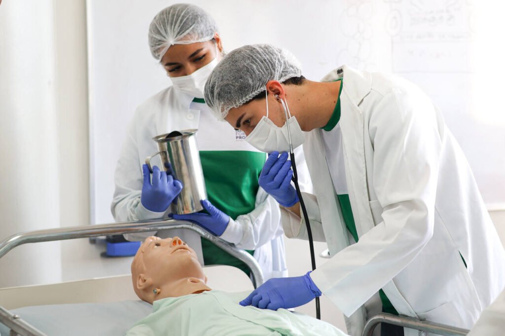 Sistema Divina Providência abre inscrições para curso gratuito de Cuidados Familiares