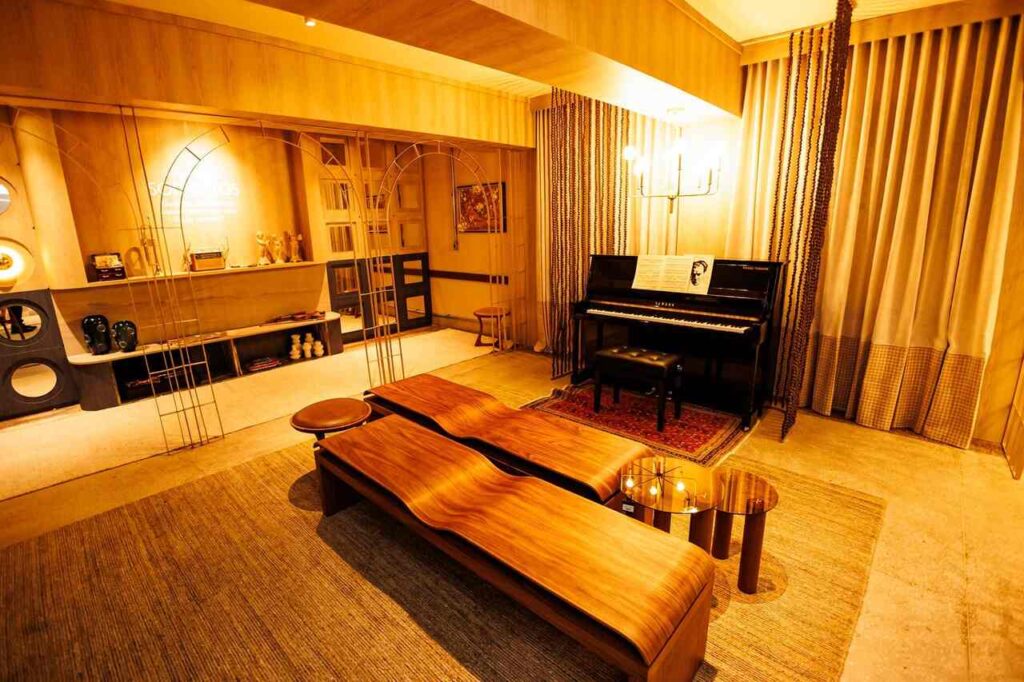 Somattos-apresenta-Sala-de-Musica-na-Mostra-Modernos-Eternos_Easy-Resize.com-1-1024x682 Somattos apresenta Sala de Música na 11ª mostra Modernos Eternos em Belo Horizonte