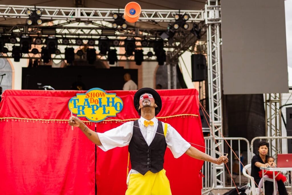 “Festival Mostra o Riso” leva arte circense e palhaçaria a 10 centros culturais de Belo Horizonte
