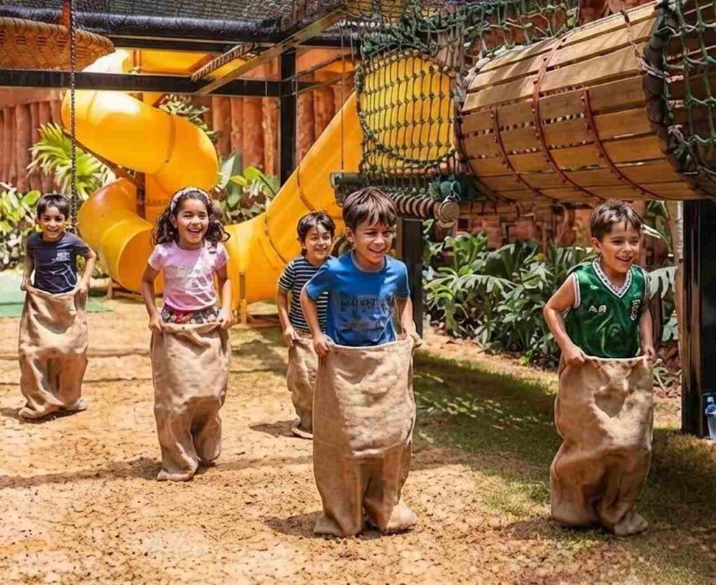 Colônia de Férias na Casa do Sol Botânico resgata brincadeiras clássicas, circuito ninja e tirolesa para crianças