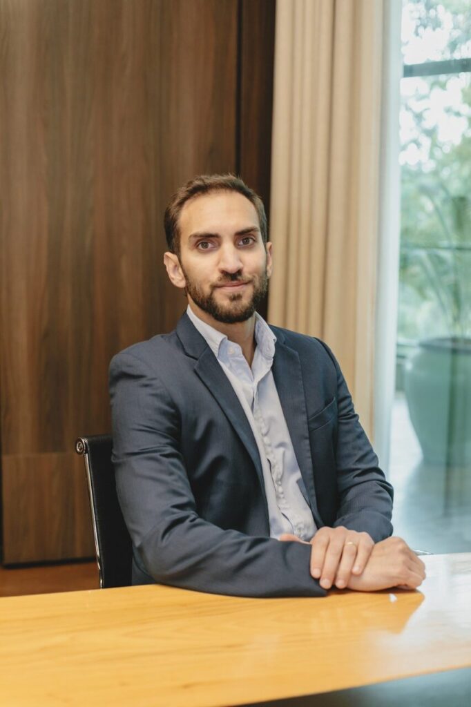 Guilherme-Santos-diretor-presidente-da-EPO_Easy-Resize.com_-682x1024 EPO celebra 34 anos com plano de crescimento de 26% e aposta em novos lançamentos na Grande BH