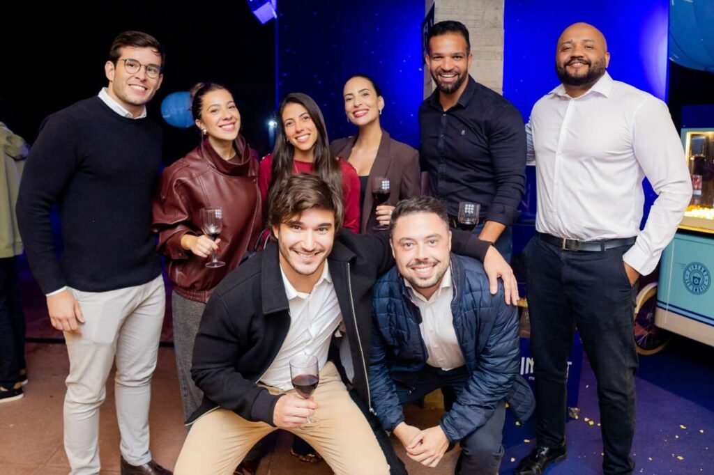 Corretores-parceiros-no-2o-Happy-Hour-EPO_Easy-Resize.com_-1024x682 EPO lança clube de relacionamento voltado para corretores de imóveis
