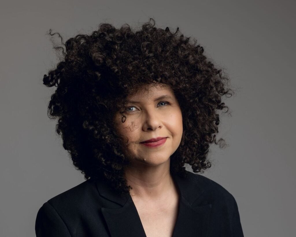 Roberta Campos reúne sucessos da carreira em show especial no Cine Theatro Brasil