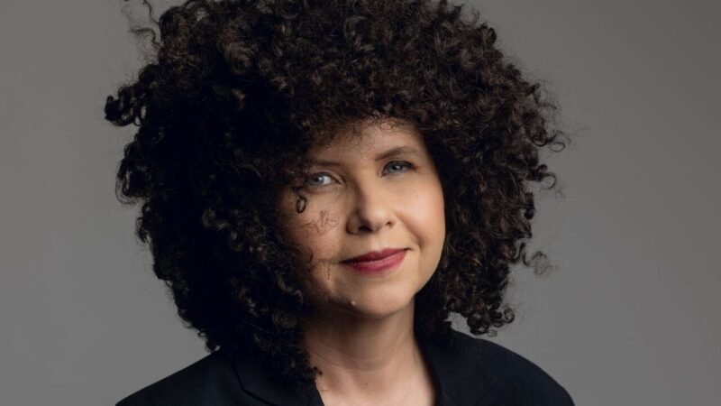 Roberta Campos reúne sucessos da carreira em show especial no Cine Theatro Brasil