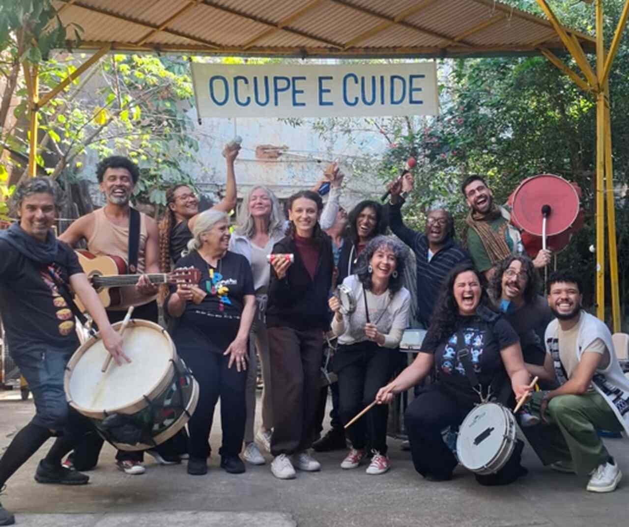 Teatro de Muita Gente ocupa quarteirão da rua Manaus em Belo Horizonte.