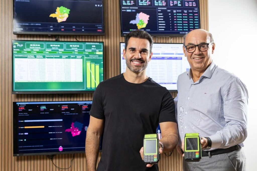 Elton-Dionisio-Junior-e-Antonio-Carlos-Rodrigues_Easy-Resize.com_-1024x682 Grupo EDJ estreia na Superminas com minimercado, tecnologia e lançamento de fintech para pequenos e médios negócios