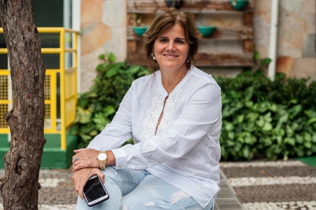 Esther-Guimaraes-diretora-da-Escola-da-Cidade-1-1024x682 Como escolher a escola certa para quem você mais ama?