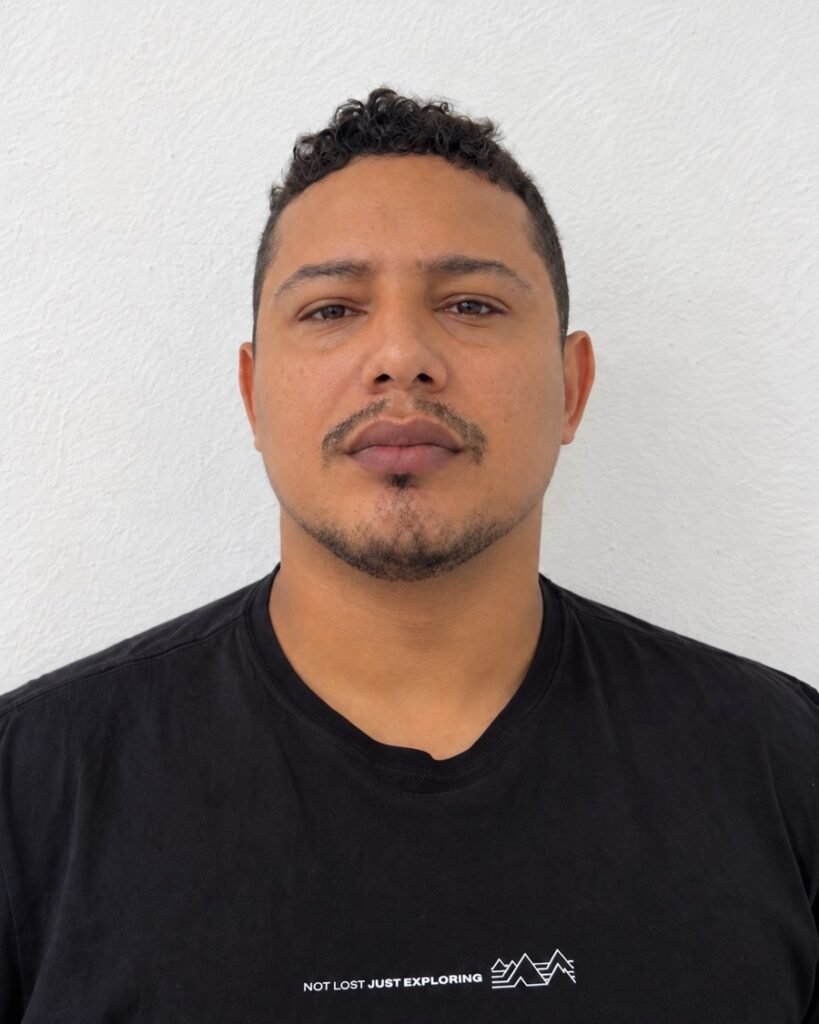 Rafael-Vinicius-foto-autor-819x1024 Atividade física na rotina e pequenas mudanças para quem passa muito tempo sentado